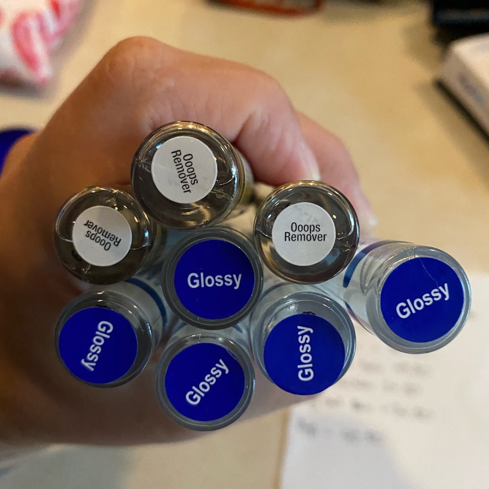 LipSense glossy and oops remover!